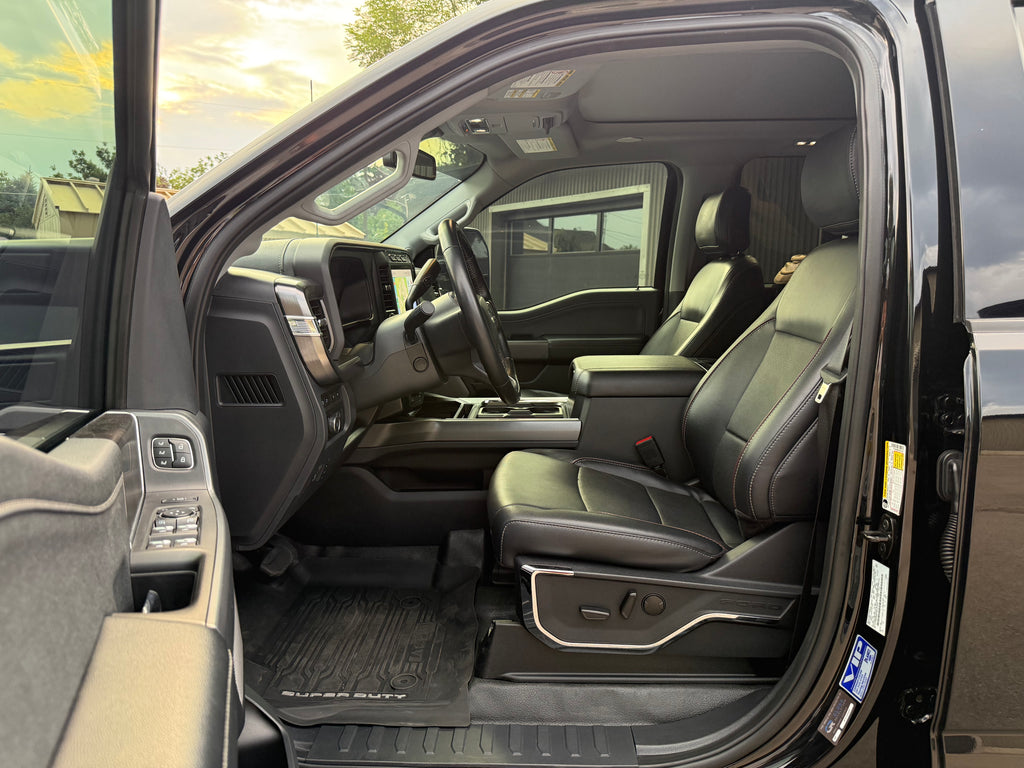 2023 Ford F-350 Super Duty Lariat Ultimate Tremor