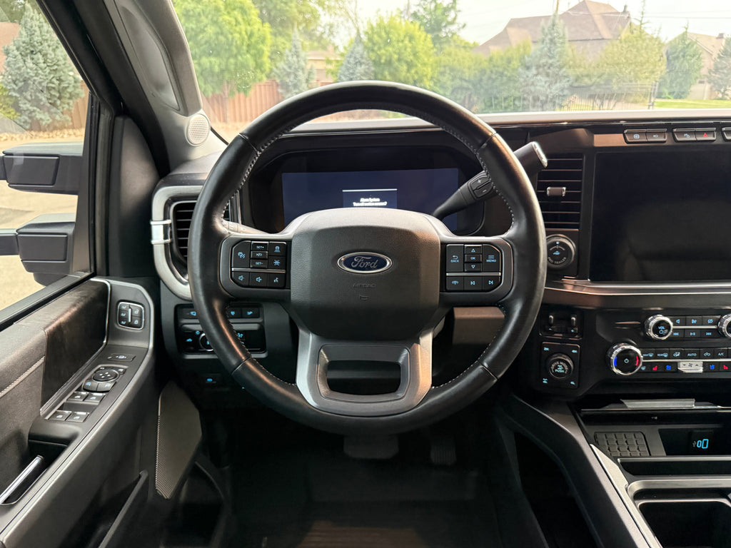 2023 Ford F-350 Super Duty Lariat Ultimate Tremor