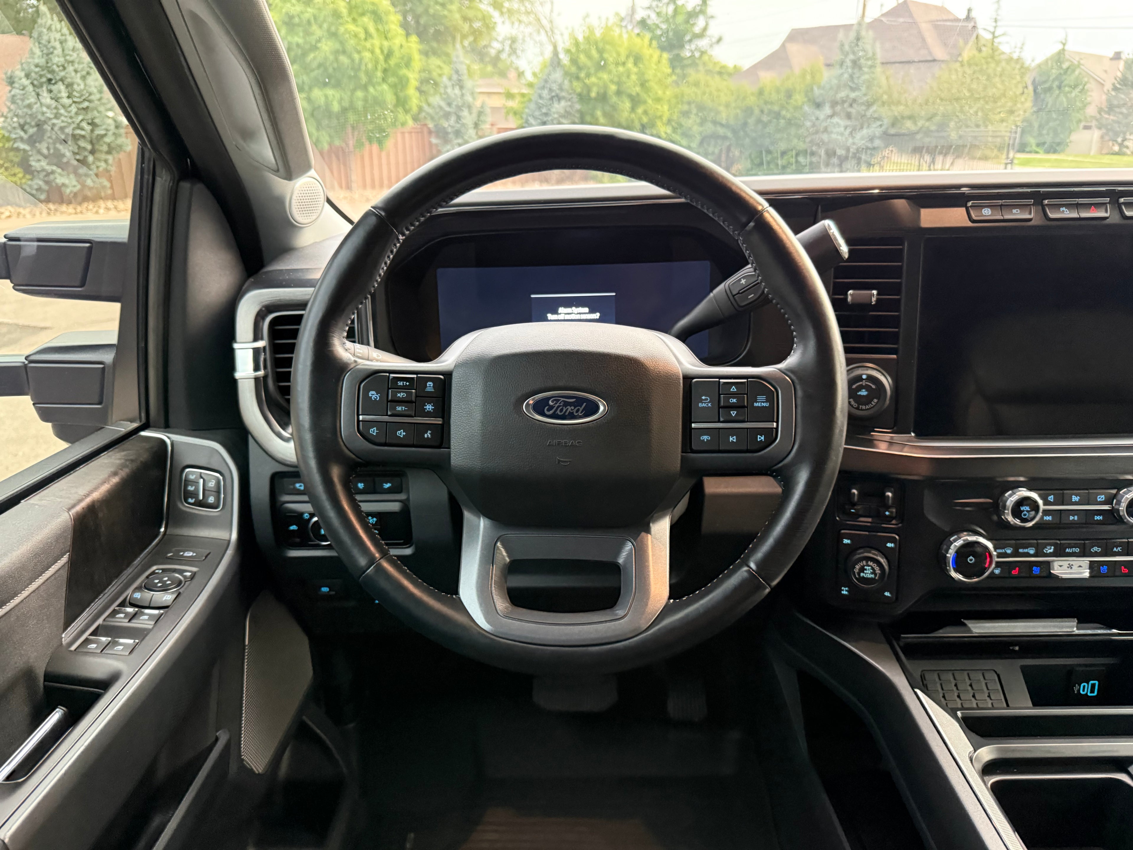 2023 Ford F-350 Super Duty Lariat Ultimate Tremor