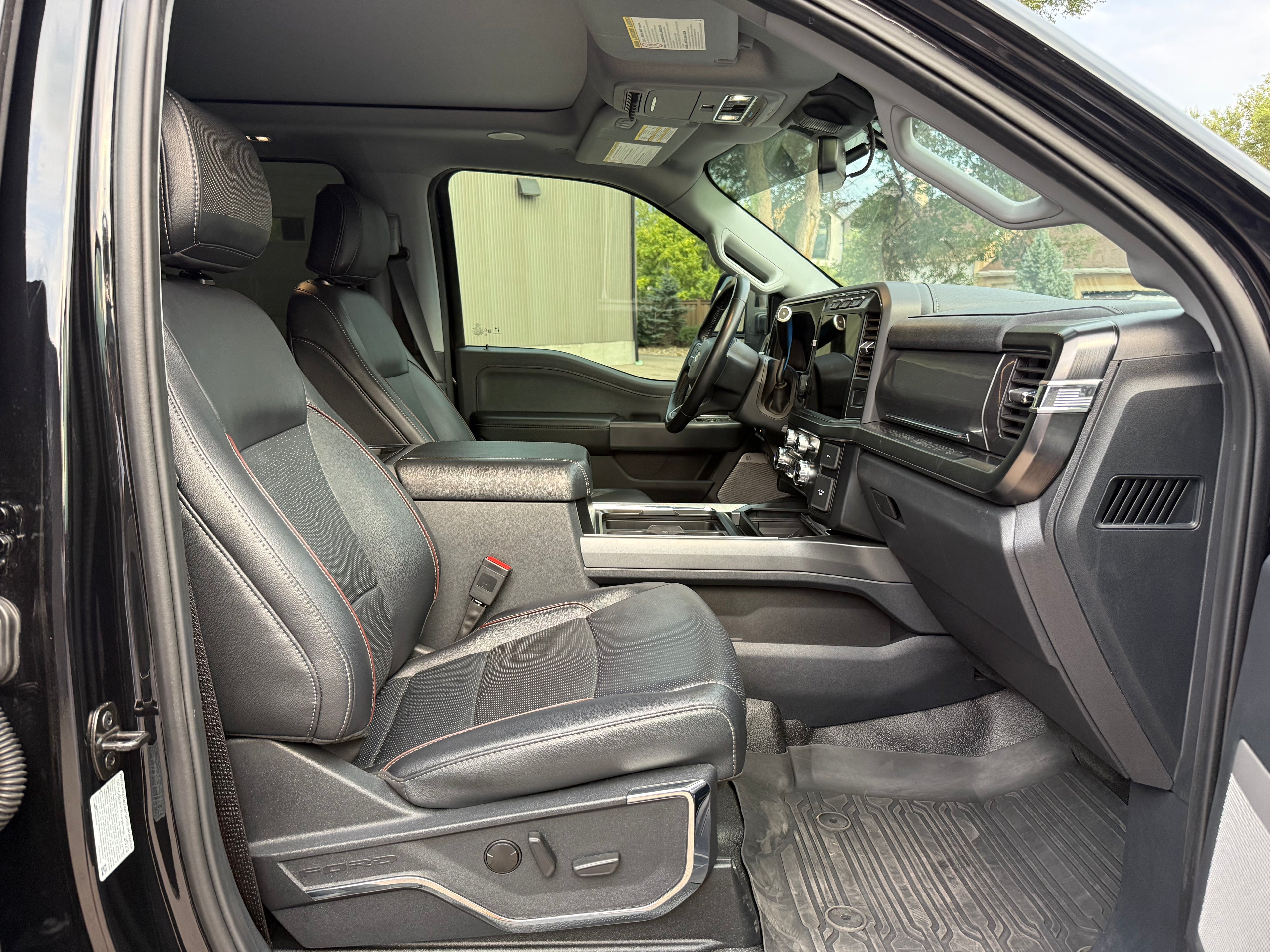 2023 Ford F-350 Super Duty Lariat Ultimate Tremor