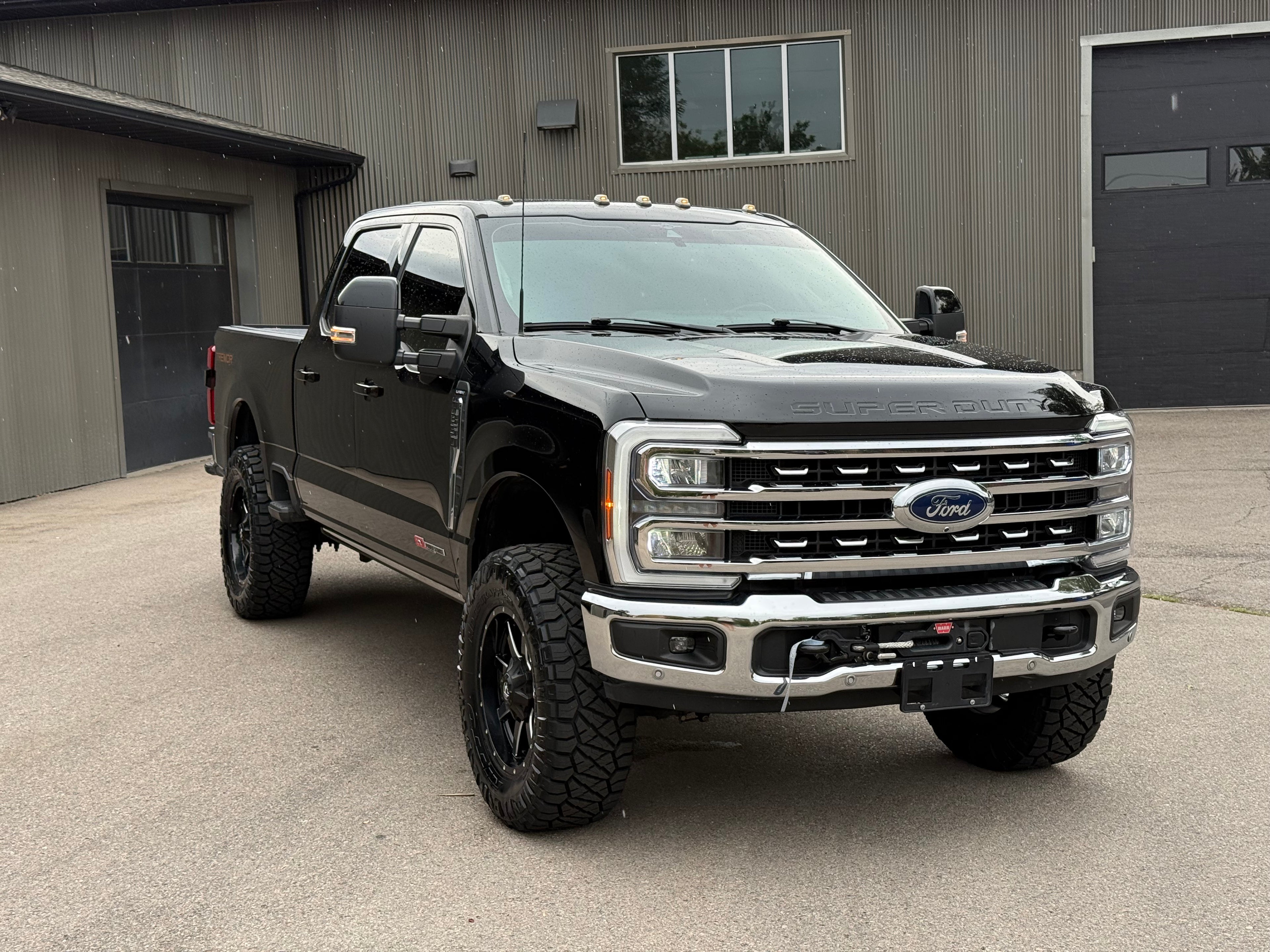 2023 Ford F-350 Super Duty Lariat Ultimate Tremor